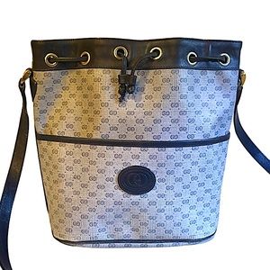 Gucci Vintage GG Supreme Drawstring Bucket Crossbody / Shoulder Bag